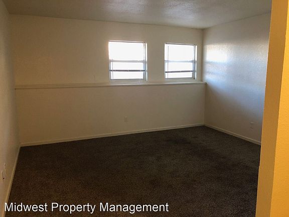 2nd image of 1821 W 26th St #35