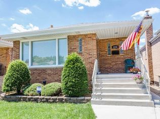 6220 S Rutherford Ave, Chicago, IL 60638