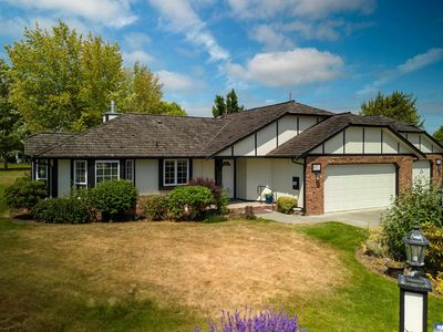 951 N Woolsey Ct, Sequim, WA, 98382