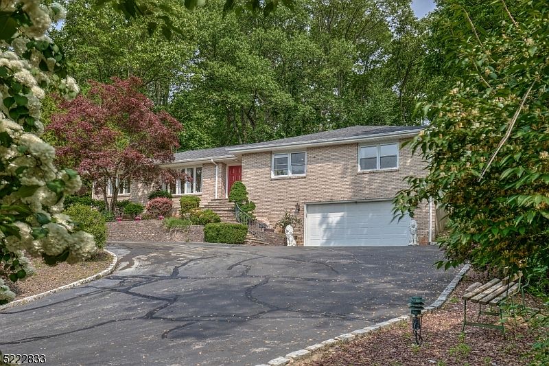 40 Johnson Dr, Chatham, NJ 07928 Zillow