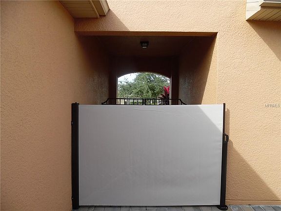 5th image of 701 Thousand Oaks Ln