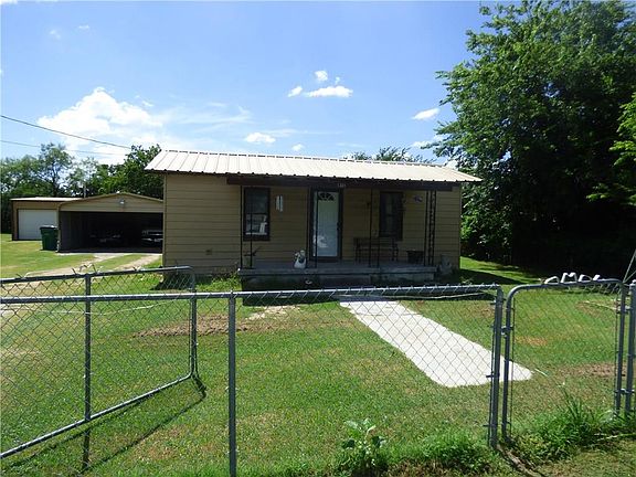 2nd image of 1301 Slay St