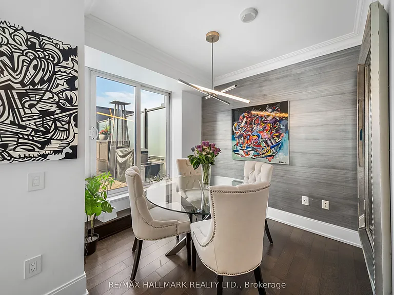 560 Front St W #1105 — Photo 14