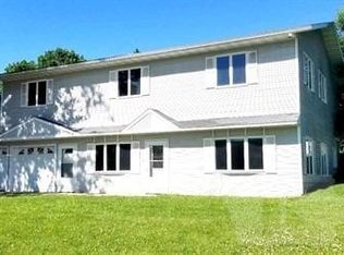 1208 S Washington Ct, Lake Mills, IA 50450