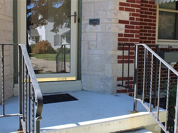 3rd image of 47 N Wright Ave
