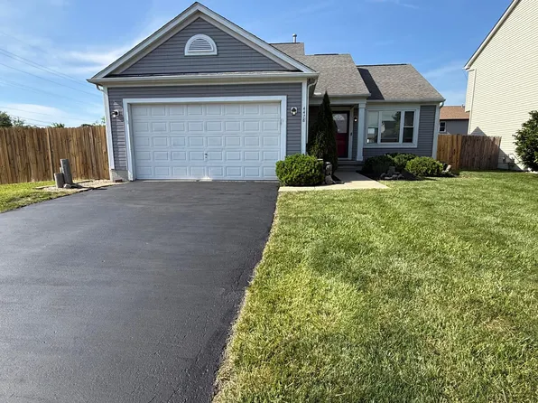4478 Knoll Crest Dr, Grove City, OH 43123