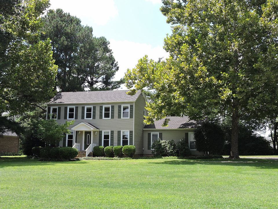 4 Bedrooms, 2.5 Bath