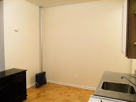 Rented by City Connections Realty | media 20