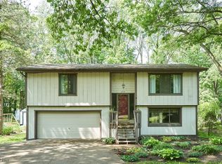 224 W Ingleside Dr, Akron, OH