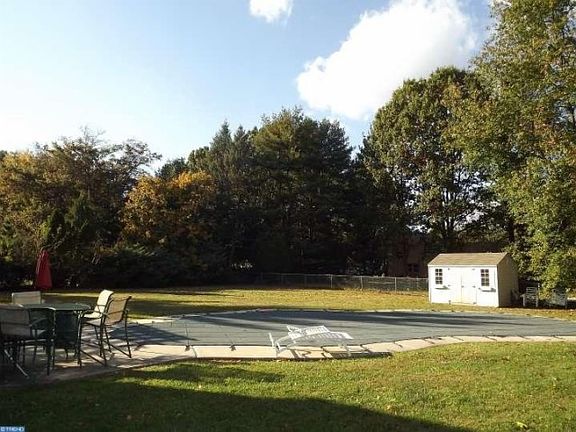2nd image of 16 Misty Meadow Dr