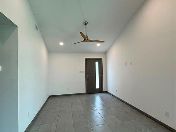 3rd image of 3405 N L St #3
