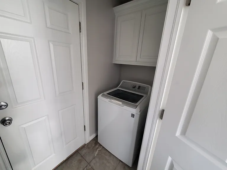 205 NE Angus St — Photo 16
