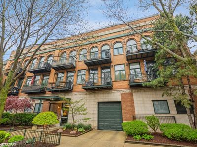 920 W Sheridan Rd APT 305, Chicago, IL, 60613