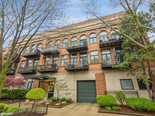 920 W Sheridan Rd APT 305, Chicago, IL 60613