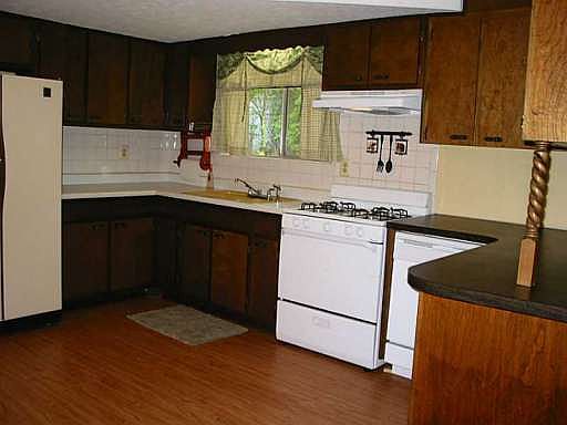 5th image of 5876 S Bear Dr