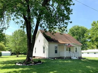 504 Washington St, Keyesport, IL 62253