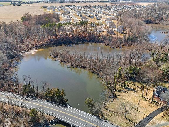 3rd image of 5785 Carpenter Bridge Rd