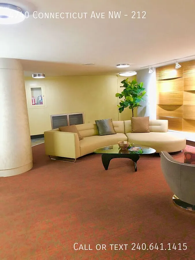 Lovely 1 Bedroom Condo in Wakefield! — Photo 4
