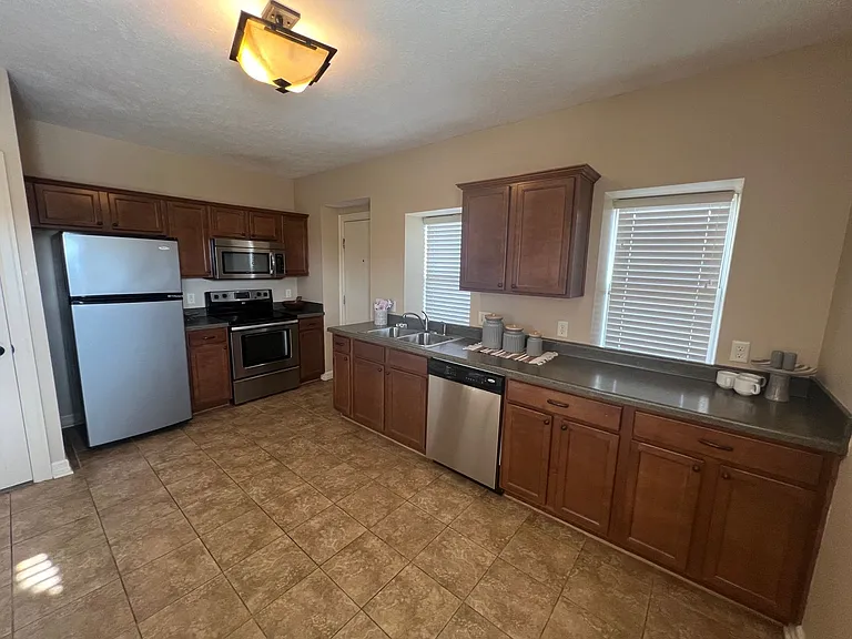 3007 Jackson St — Photo 20