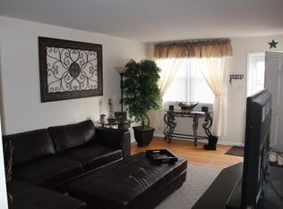 324 Ripka St, Philadelphia, PA 19128