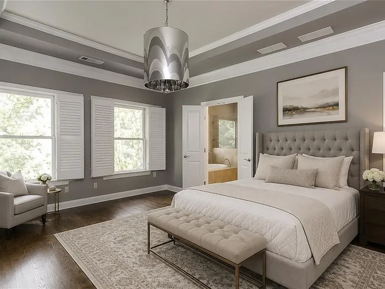 914 Canterbury Ln NE — Photo 13