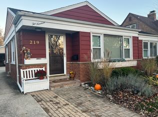 219 N Charlotte St, Lombard, IL