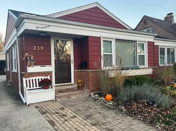 219 N Charlotte St, Lombard, IL 60148