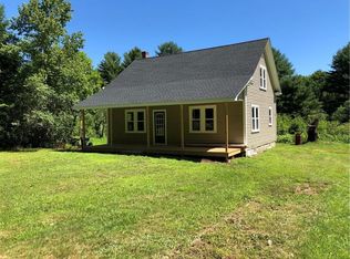1443 Round Top Rd, Burrillville, RI 02830