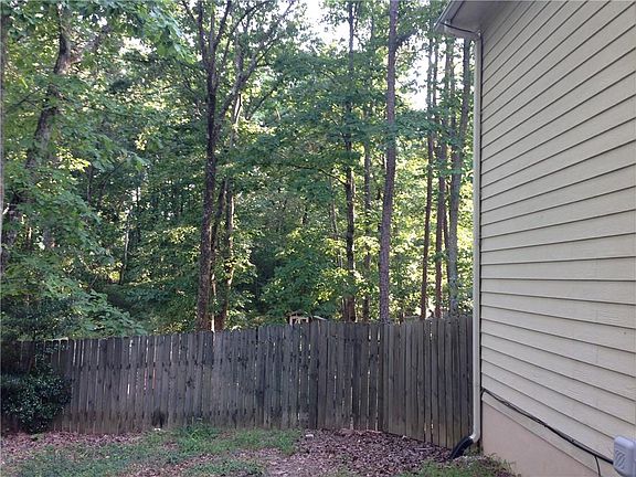 3rd image of 2141 Grayfield Dr