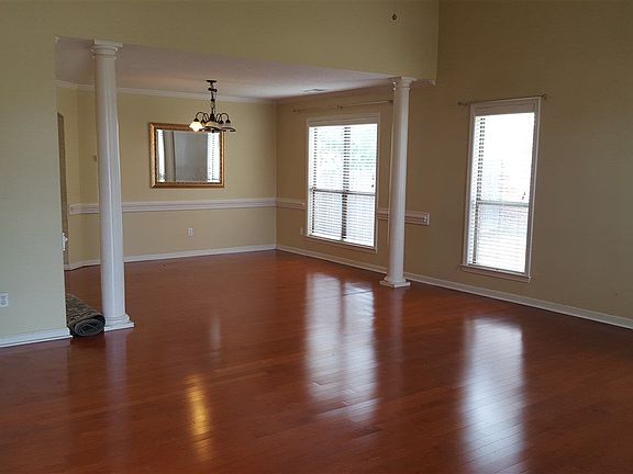 4th image of 4613 Ashglen Cir W