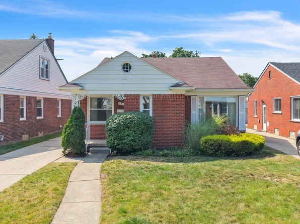 141 Robindale Ave, Dearborn, MI 48128