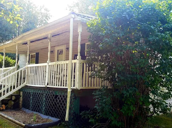 3927 Hookersville Rd, Summersville, WV 26651