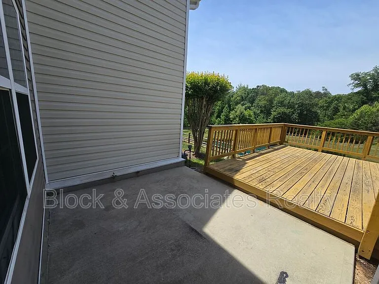 545 Song Sparrow Ln — Photo 14