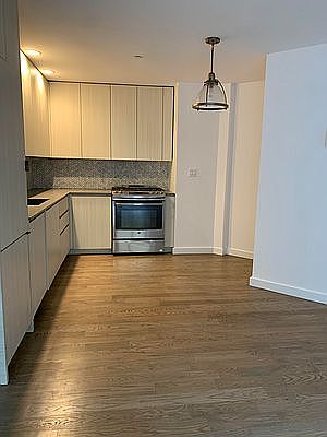 3rd image of 125 Parkside Ave APT 3T