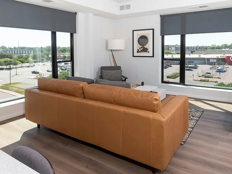 2BR_8