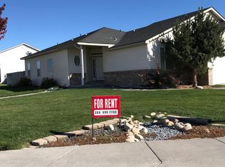 102 Victor Gust Dr, Mtn Home, ID 83647