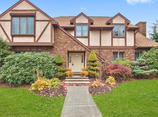 201 Sunrise Blvd #L-29, Moscow, PA 18444