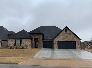 4500 SW Crossbow Cir, Bentonville, AR 72712