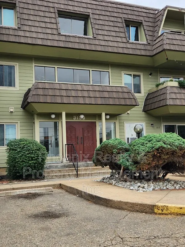 Building Photo - 3150 Iris Ave #F309