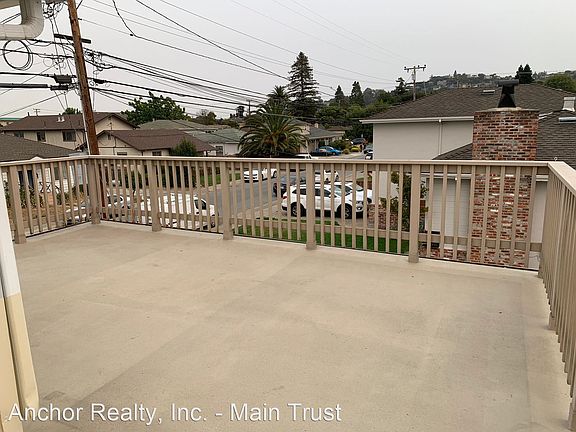 3rd image of 101-103 W 38th Ave