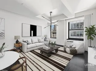 20 Pine Street 2706 image 1 of 14