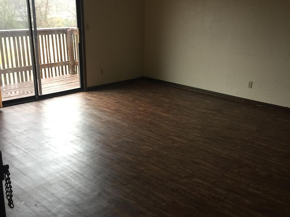 1st image of 822 E Ford St APT 304