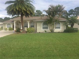 20 Sportsman Ln, Rotonda West, FL 33947