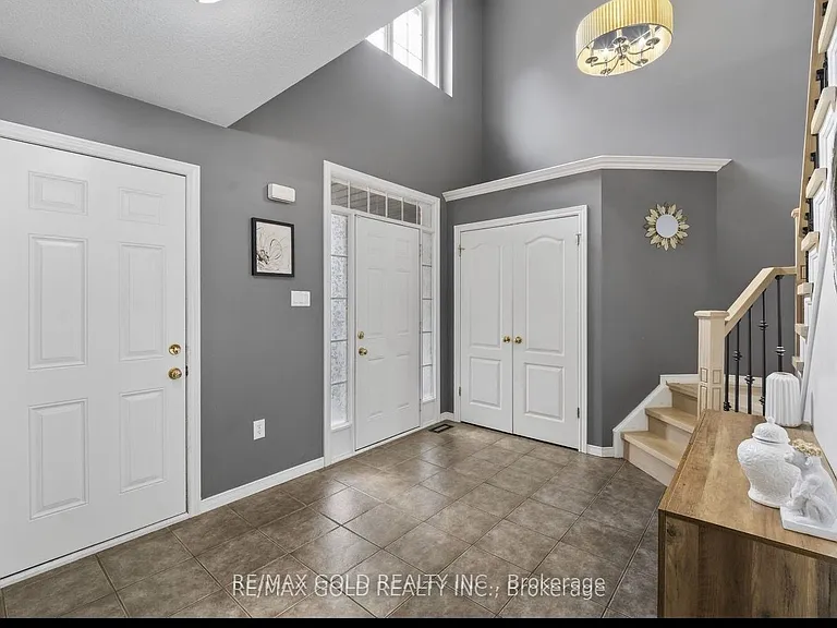 24 Murray Ct — Photo 4