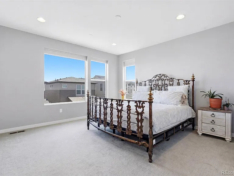 8948 Delacorte St — Photo 11