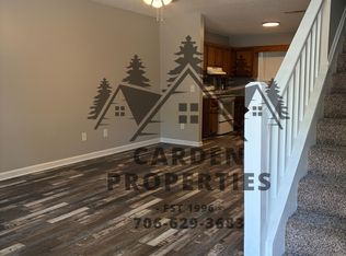 240 Meadowbrook Rd, Calhoun, GA 30701