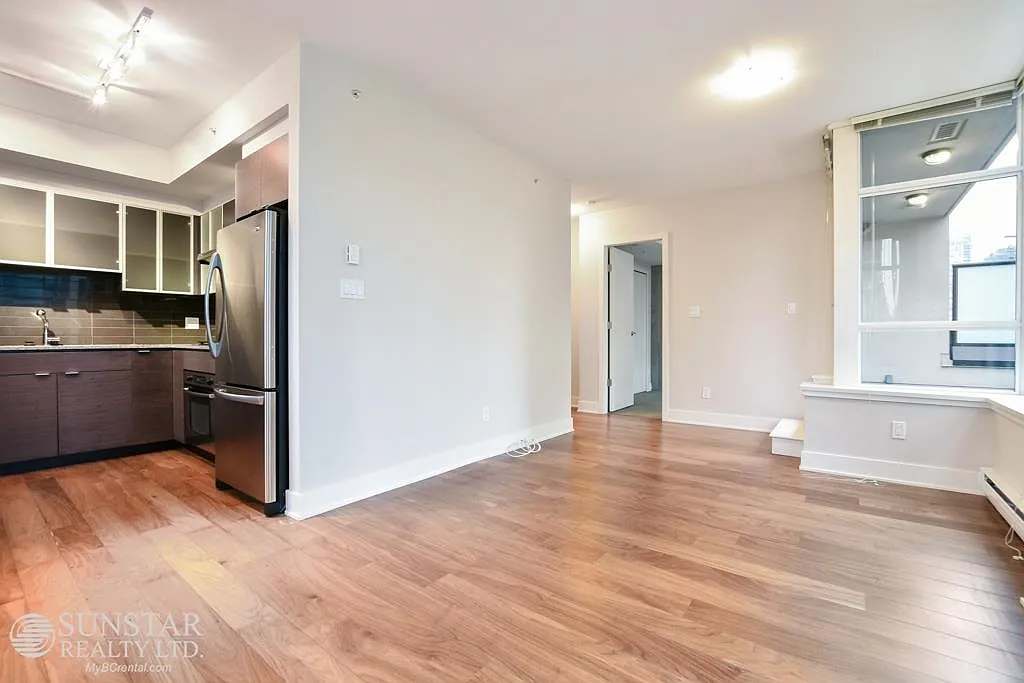 1 bed, 621 sqft, $2,690 — Photo 3