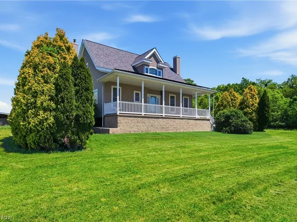 12159 Lawndell Rd SW, Beach City, OH 44662