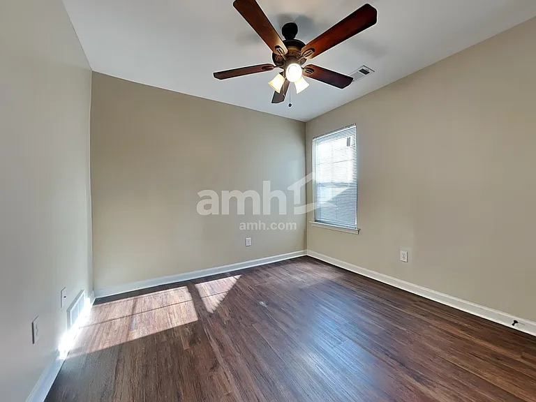 1246 Carlton Ridge Dr — Photo 18