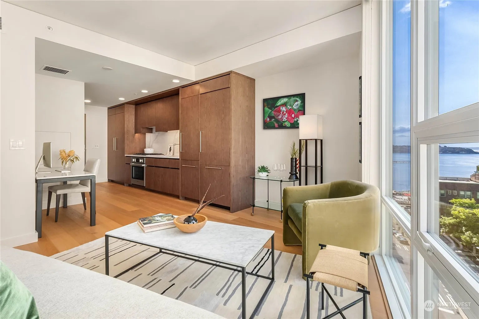 121 Stewart Street #808 photo 1